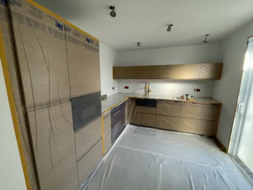 Peinture d'une villa au plan de la tour, Sainte-Maxime, EM Peinture & Décoration