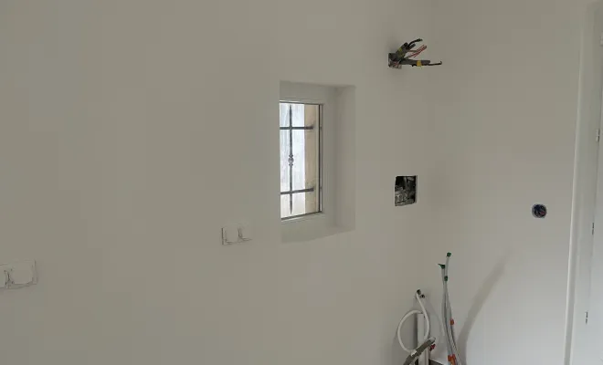 Travaux de mise en peinture à Carcès dans une dépendance neuve, Sainte-Maxime, EM Peinture & Décoration