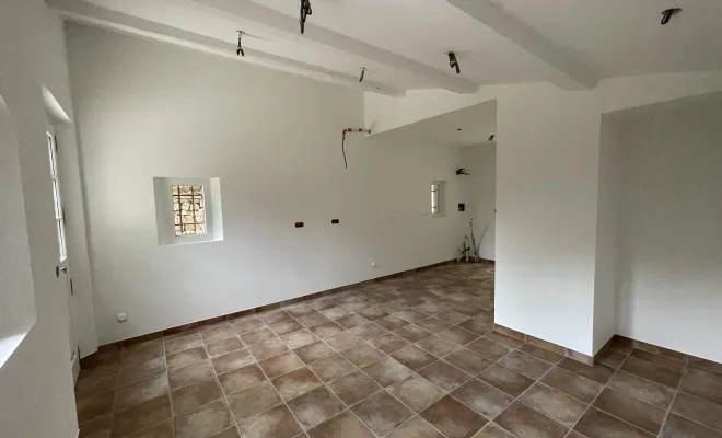 Travaux de mise en peinture à Carcès dans une dépendance neuve, Sainte-Maxime, EM Peinture & Décoration