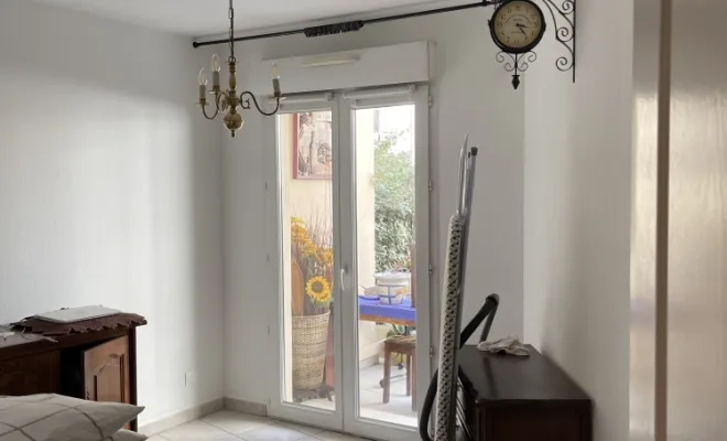 Travaux de mise en peinture dans un appartement à Sainte-Maxime, Sainte-Maxime, EM Peinture & Décoration