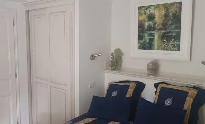 chantier de peinture sur cogolin : application de marmorino et peinture blanche, Sainte-Maxime, EM Peinture & Décoration
