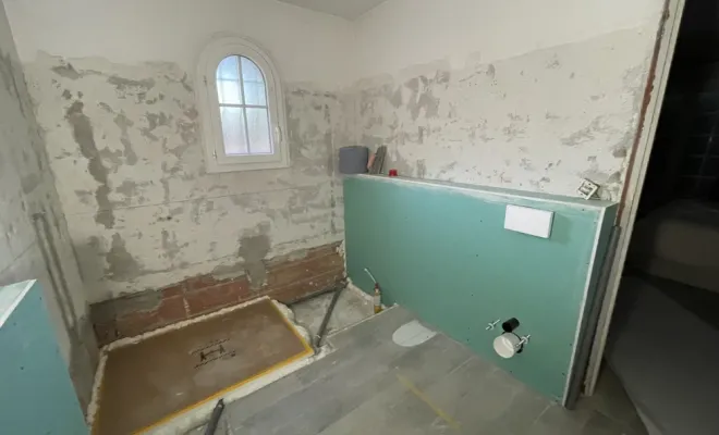 Rénovation complète d'une salle de bain au plan de la tour, Sainte-Maxime, EM Peinture & Décoration