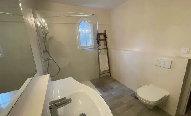 Rénovation complète d'une salle de bain au plan de la tour, Sainte-Maxime, EM Peinture & Décoration