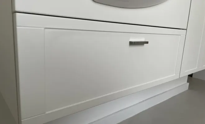 Peinture sur meubles de salle de bain à port grimaud, Sainte-Maxime, EM Peinture & Décoration