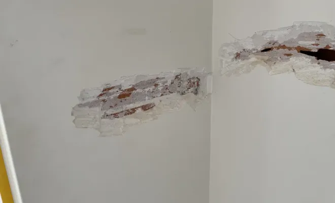 Réparation de fissures structurelles sur une villa d'exception à Grimaud, Sainte-Maxime, EM Peinture & Décoration