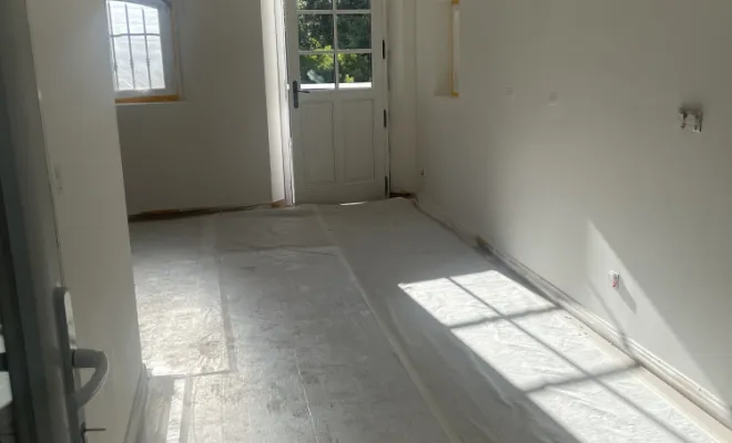 Lissage des murs et plafond à Carces suivi d’une finition à l’airless , Sainte-Maxime, EM Peinture & Décoration