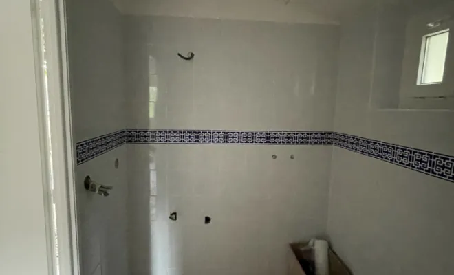 Lissage des murs et plafond à Carces suivi d’une finition à l’airless , Sainte-Maxime, EM Peinture & Décoration