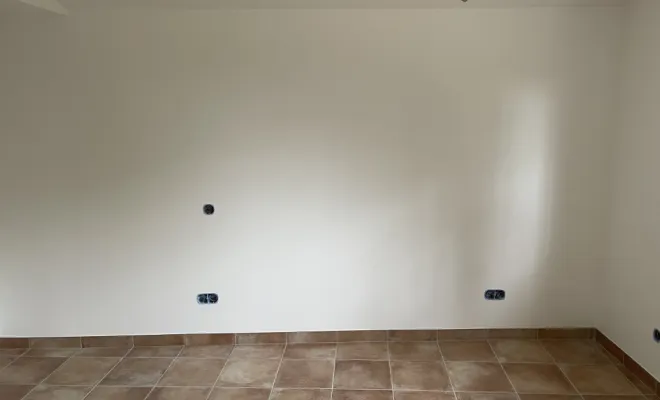 Lissage des murs et plafond à Carces suivi d’une finition à l’airless , Sainte-Maxime, EM Peinture & Décoration